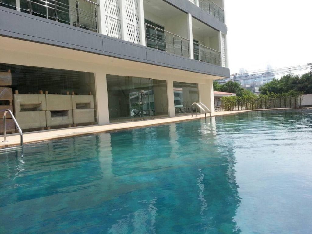 R-Con Rest Sea Hotel Pattaya Exterior photo