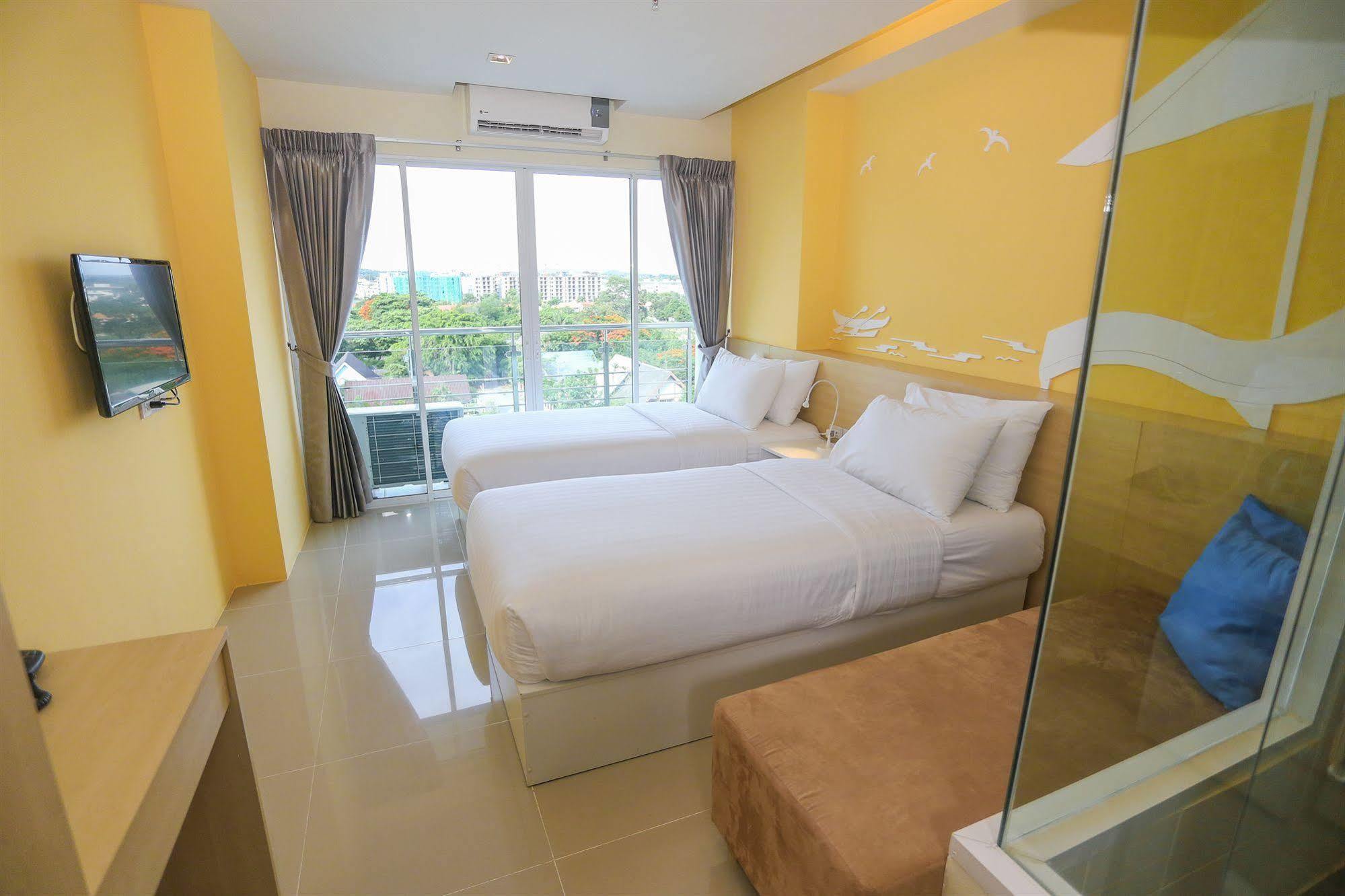 R-Con Rest Sea Hotel Pattaya Exterior photo