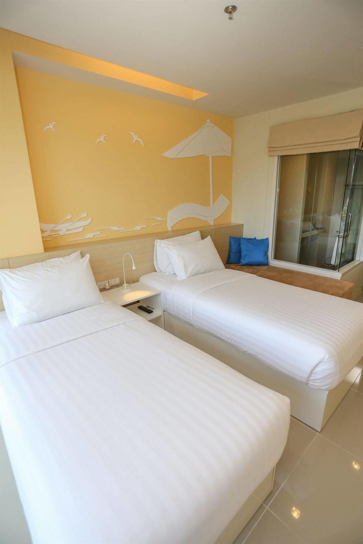R-Con Rest Sea Hotel Pattaya Exterior photo